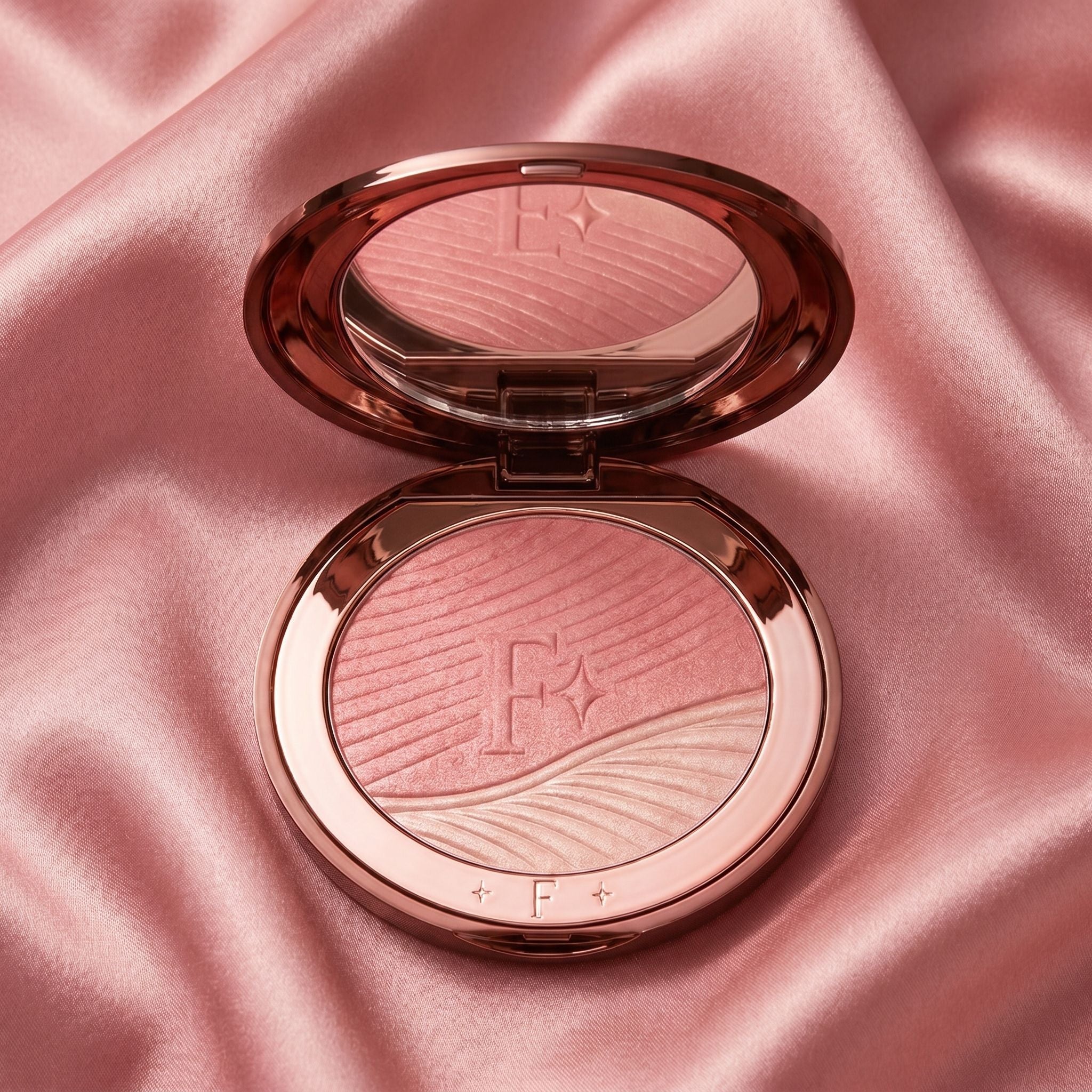 2 Finishes in 1 Compact. - Fabled Blush-Satin Glow Duo Negroni